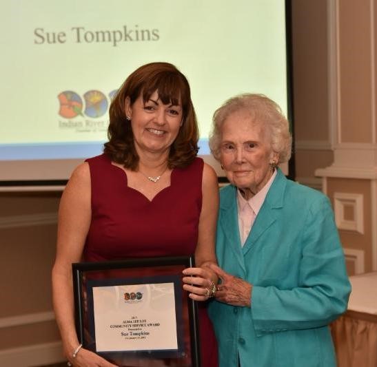 Alma Lee Loy Community Service Award Presented to Sue Tompkins | Indian ...